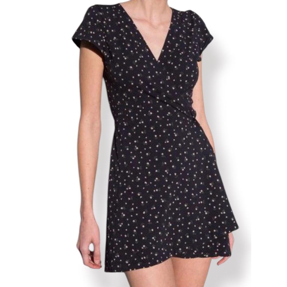 Brandy Melville Navy Floral Wrap Dress Mini Dress Romantic Feminine Euro Summer